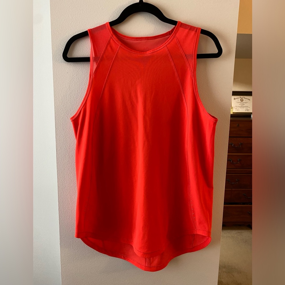 Lulu workout top